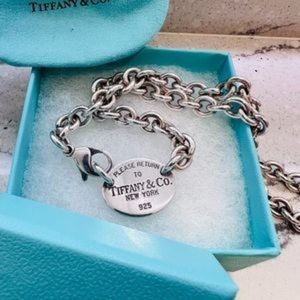 Tiffany & Co Oval Tag Necklace 925 Sterling Silver